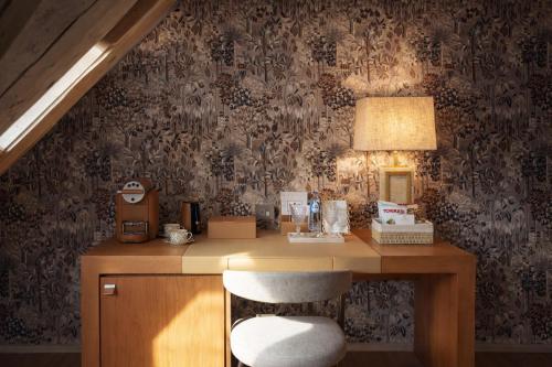 Junior Suite with Canal View