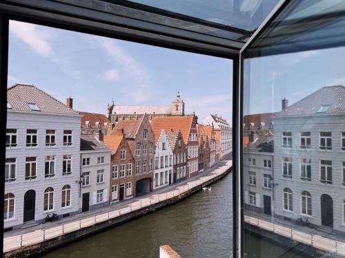 Junior Suite with Canal View
