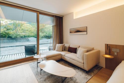 King Room with Garden View