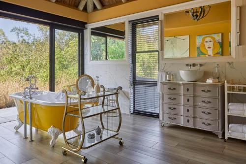 Waterside Lodge  Deluxe Suite