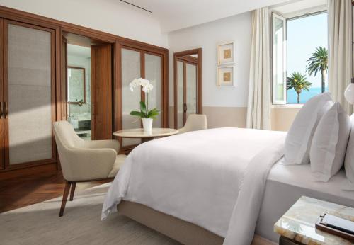 Sea View Deluxe King Room