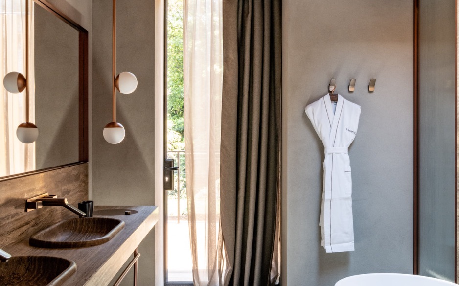 Signature Penthouse Suite