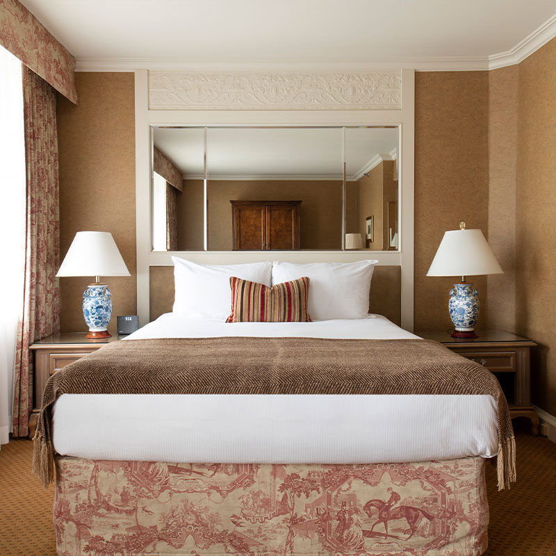 Executive Queen Room