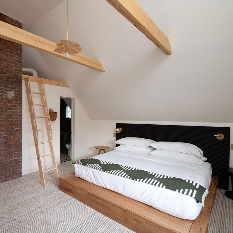 King With Loft