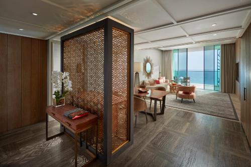 Two-Bedroom Suite with Club Lounge Access