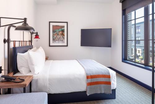 Queen Room – Disability Access