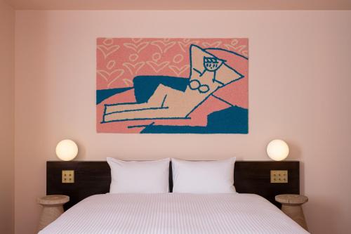 Superior Queen Room - The Room With A Pink Carpet - Non Smoking