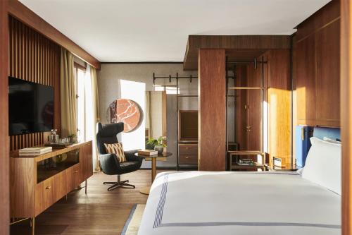 King Room with Terrace