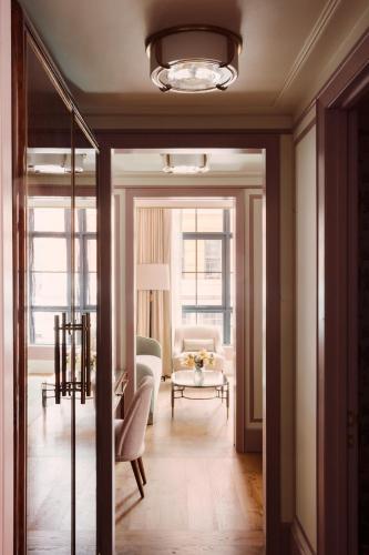 Tribeca Corner Suite 