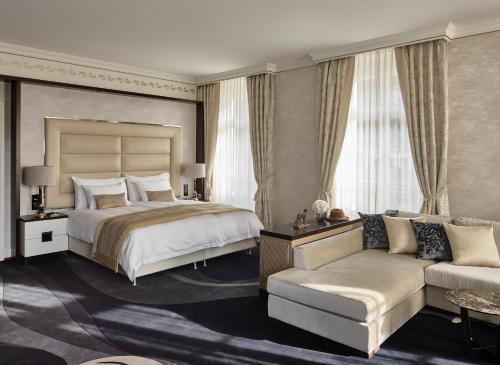 Corner Junior Suite