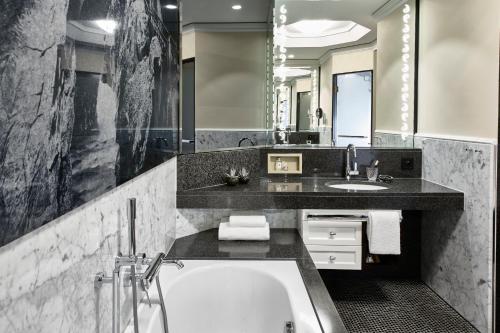 Corner Junior Suite