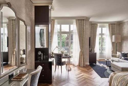 Deluxe Junior Suite