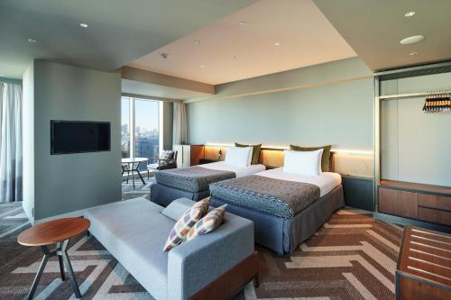 Superior Corner Twin Room with City View - Extra Bed for more than 3 Adults