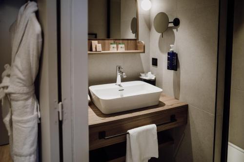 Deluxe Double Room with Sea View