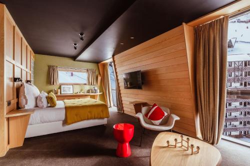 Junior Suite with Spa Access