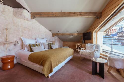 Suite with Spa Access