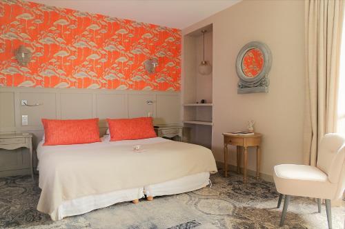 Charm Room