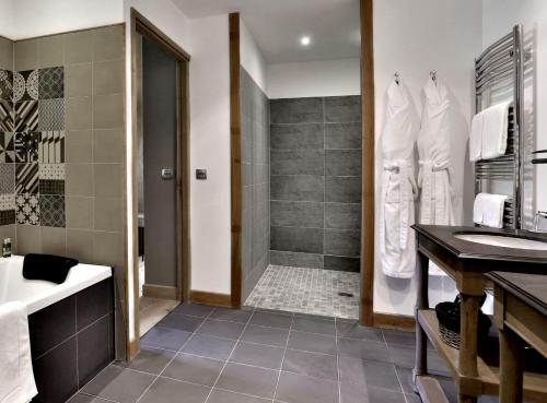 Lodge Suite