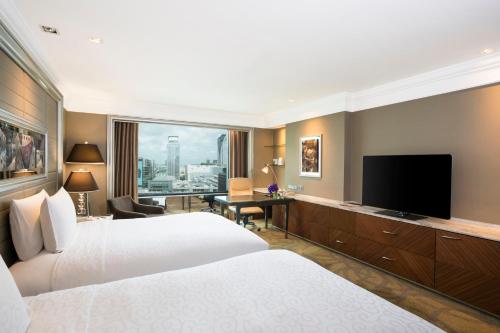 Grand Deluxe Queen Room with Two Queen Beds