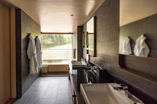 One Bedroom Presidential Suite