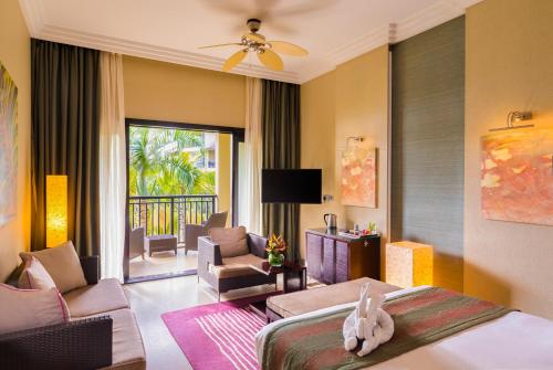 Classic King or Twin Room with Balcony and Sunset View