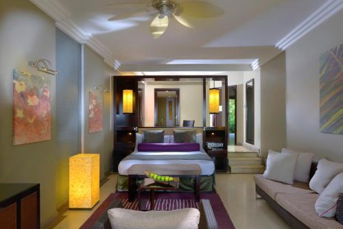 Classic King Room with Balcony and Sunset View