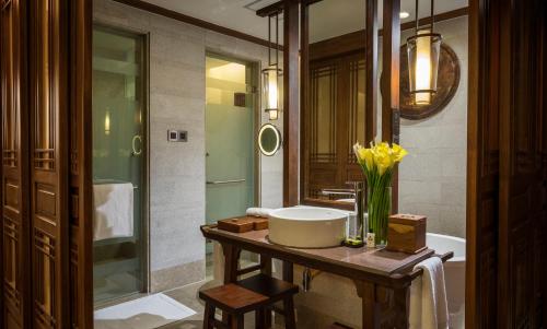 Premium King Room