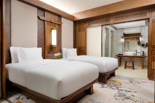 Junior Twin Suite - Club Lounge Access