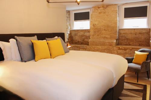 Premium King Room