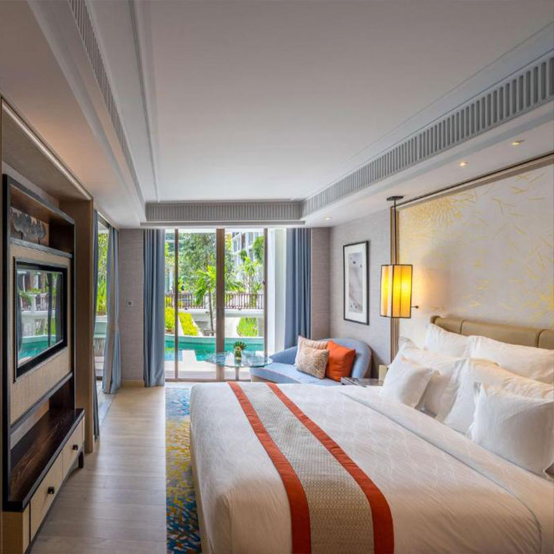 Classic King Room with Pool Access