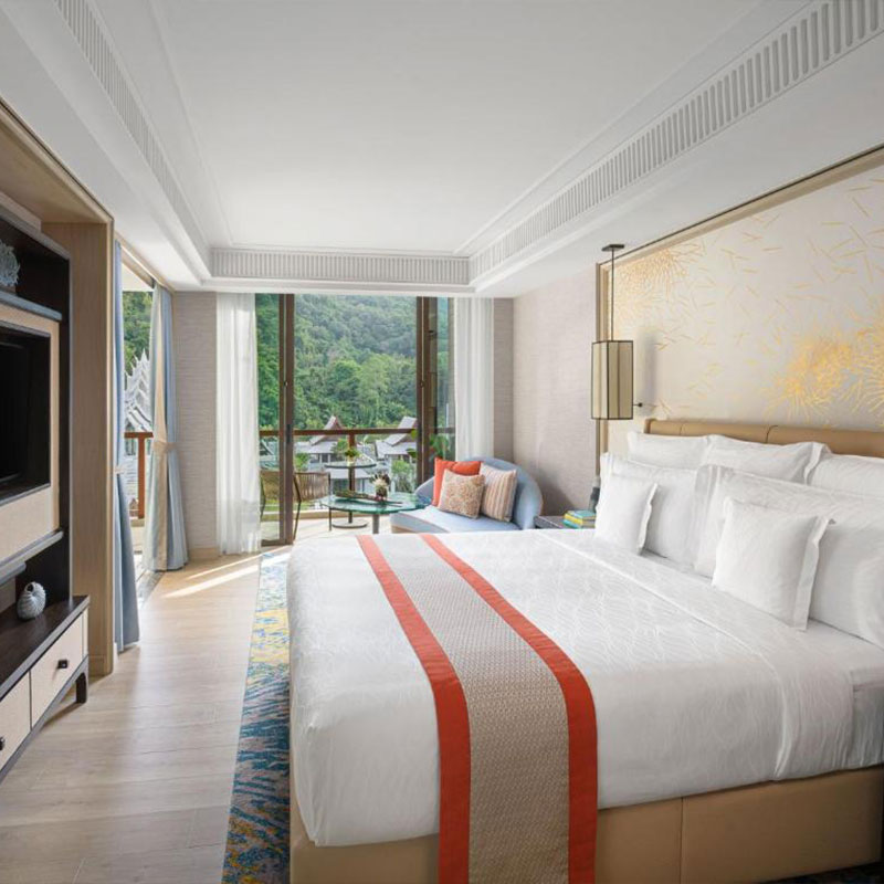 Classic King Room with Mountain View