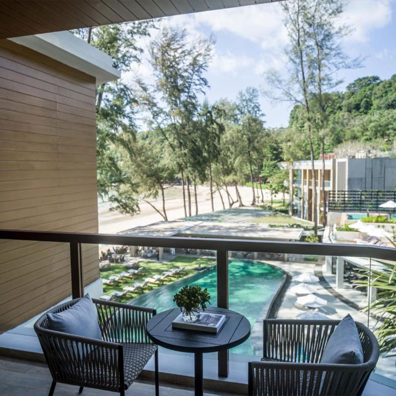 King Premium Pool View Room
