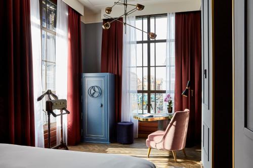 Premium Queen Room