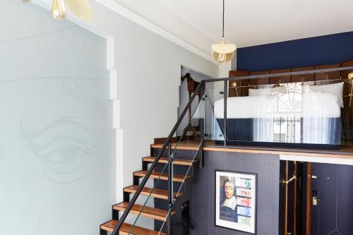Premium Loft Queen Room