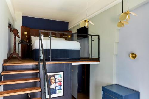 Premium Loft Queen Room
