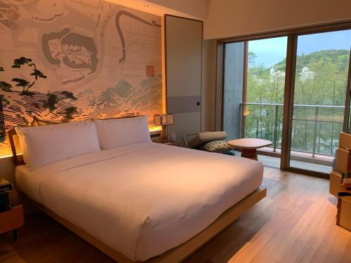 Standard King Room