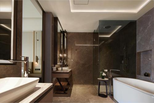 One Bedroom Suite