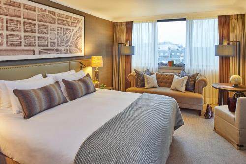 1 King Bed Premium with Sofa