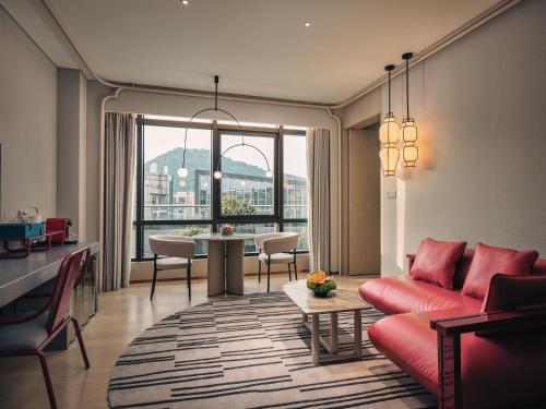 King Suite