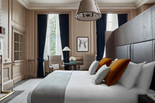 Large King Suite