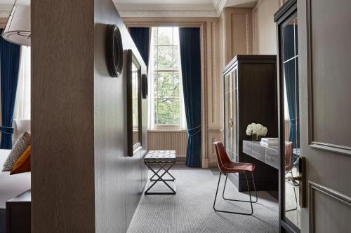 Large King Suite