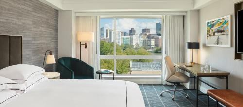 Essential King Room with View