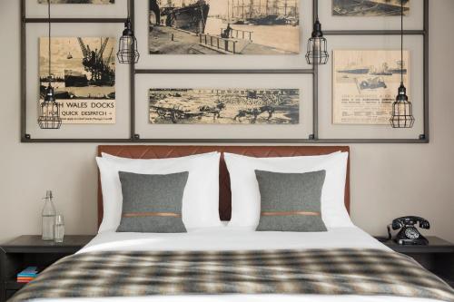 Premium Queen Room