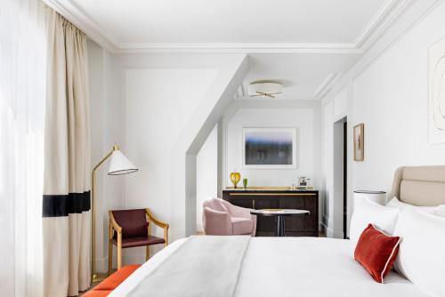 Junior King Suite