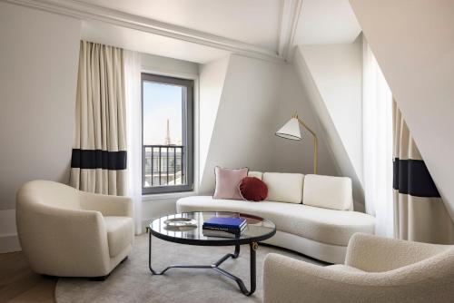 King Suite with Opera View