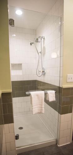 Deluxe Twin Room - Hearing Accessible