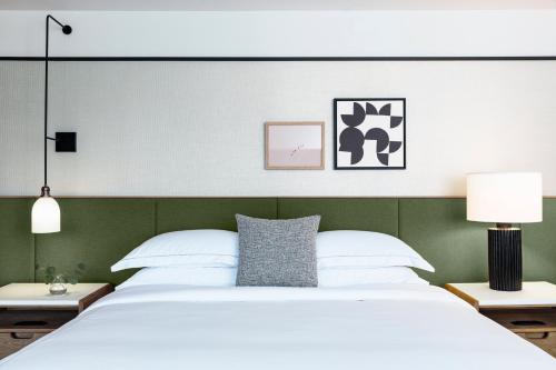 Essential King Room - Accessible