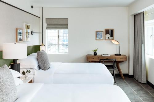 Queen Room with Two Queen Beds and Mobility Accessible Tub