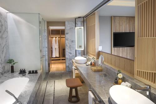 Suite Room
