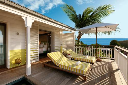 Deluxe Suite Pool and Sea View